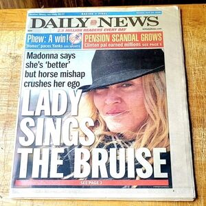 Madonna Horse Accident Ny Daily News Full Newspaper 4/20/09 Excellent Condition